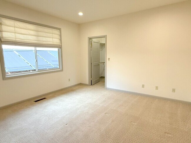 Building Photo - REDUCED ! Beautiful custom one story estate located on one of the most desirable streets in Black...