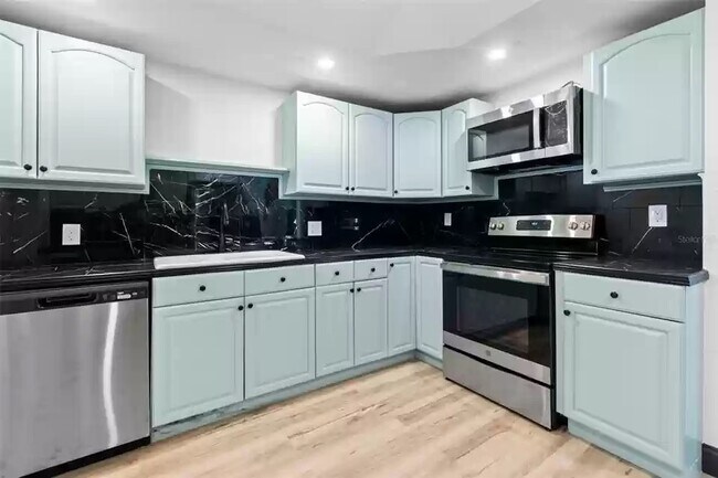 Kitchen V2 - 9511 N Dartmouth Ave