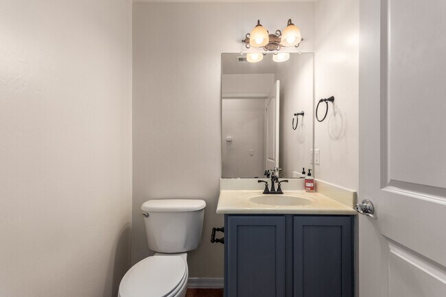 Building Photo - 10335 N Tall Cotton Dr