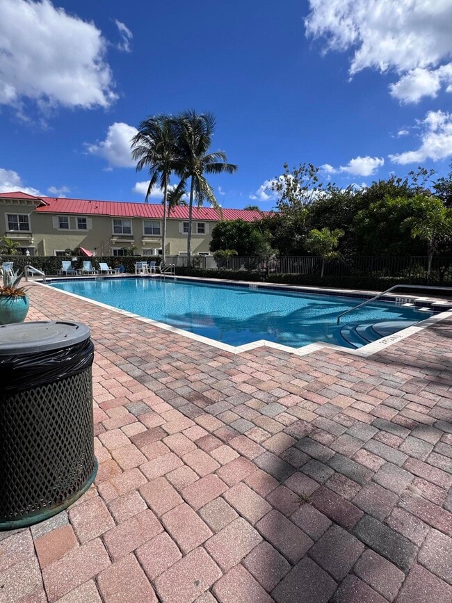 Building Photo - 169 Monterey Bay Dr