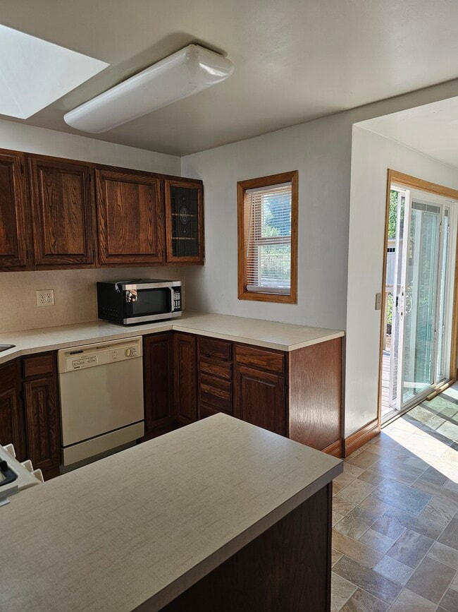 Building Photo - 11071 SE 242nd Ave