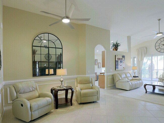 Building Photo - Moody River~  Furnished Coach Home