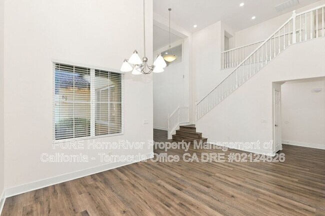 Building Photo - 34111 San Sebastian Ave