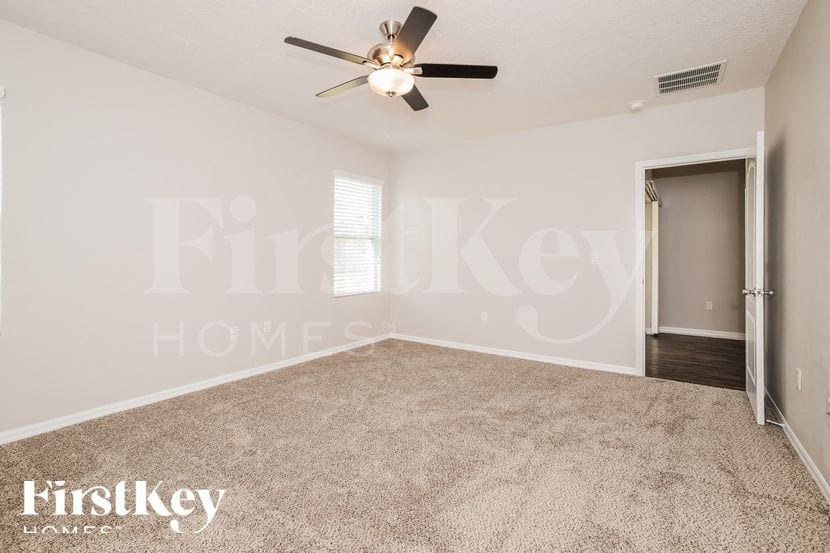 Building Photo - 2295 Sequoia Way