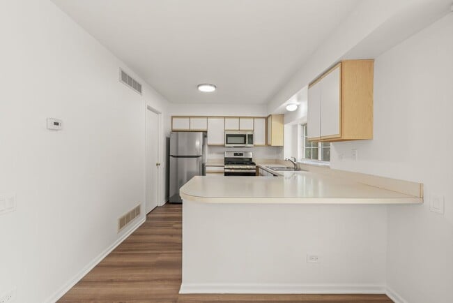 Building Photo - 182 Half Moon Cir
