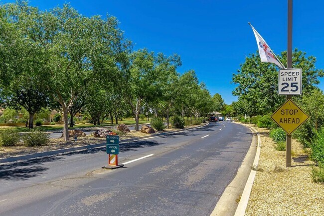 Building Photo - 2 Bedroom Single Story Home Available in Arizona Traditions Retirement Community Located Near Bel...