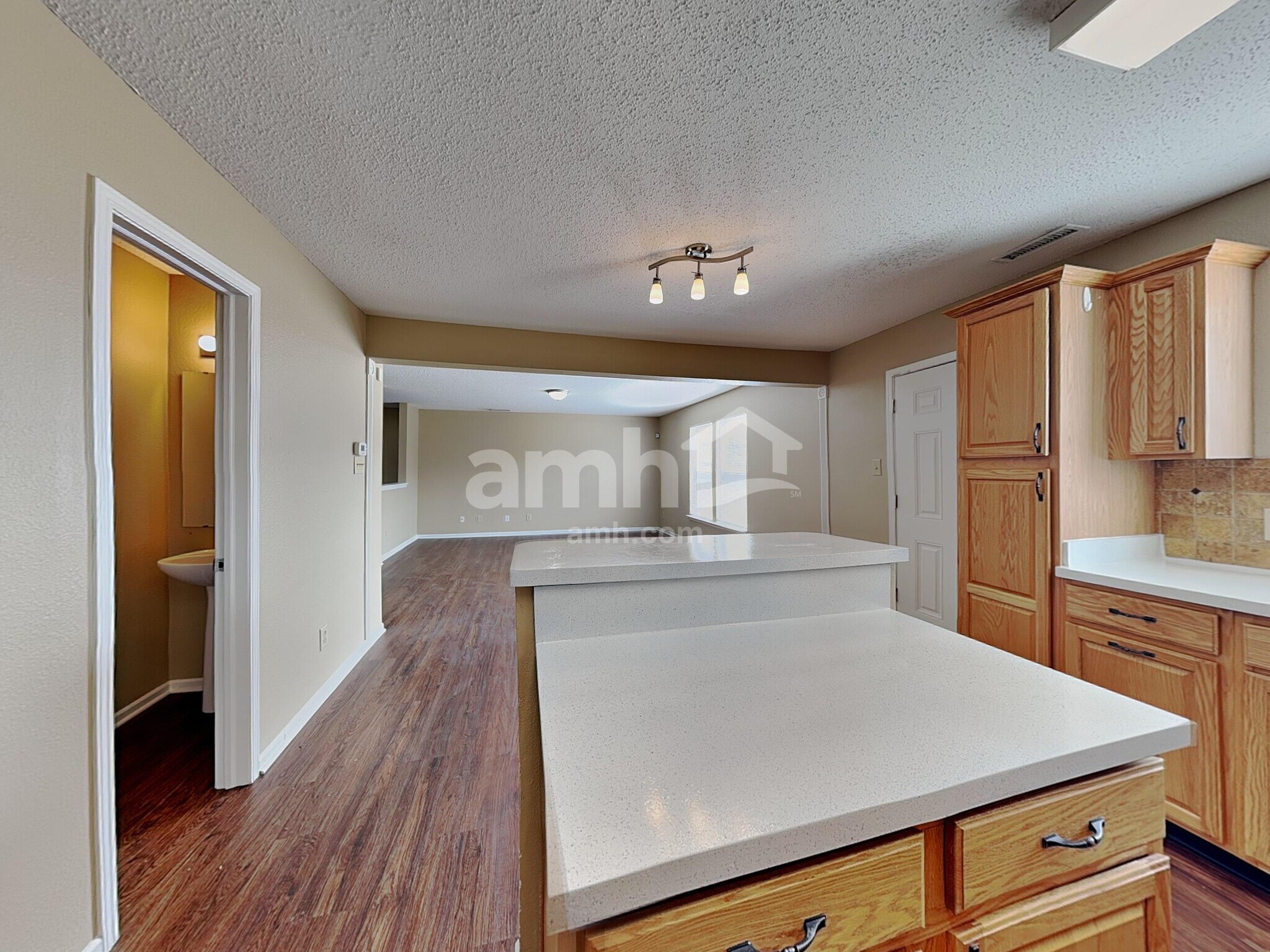 Building Photo - 6765 W Littleton Dr