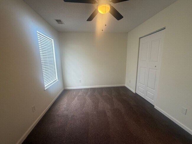Building Photo - 1755 Polaris Dr