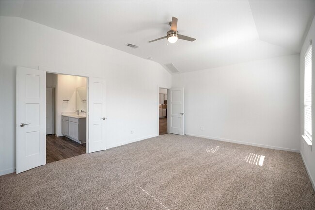 Building Photo - 13325 Big Sky Ct