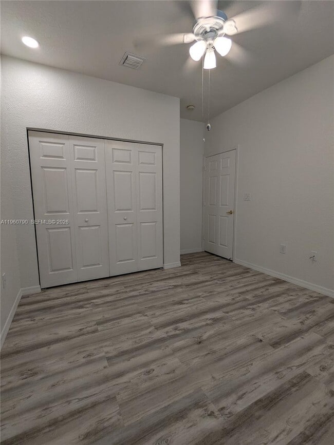 Building Photo - 7700 S Aragon Blvd