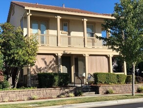 Building Photo - Beautiful 3 B/D 2.5 BA House in Roseville-COMING VERY SOON! ACT FAST AND APPLY NOW AS THIS PROPER...