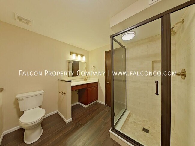 Building Photo - 133 Dolomite Dr