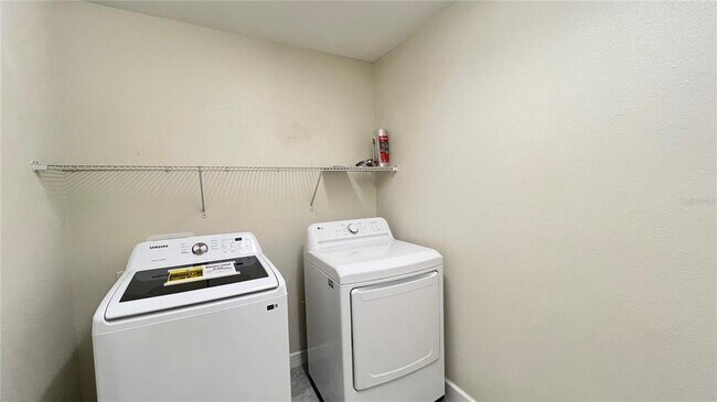 Building Photo - 7755 Purple Finch St