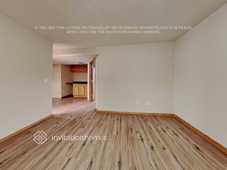 Building Photo - 85 Grove St