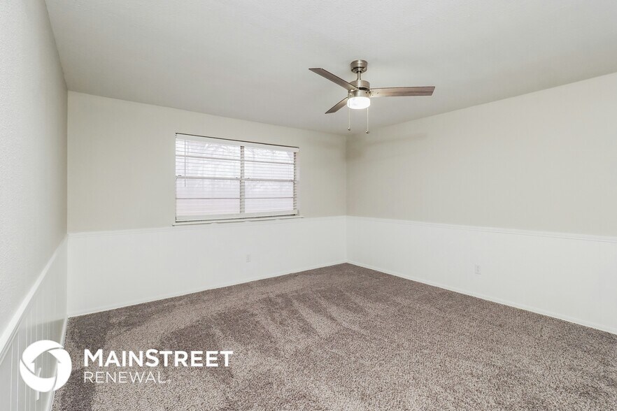 Building Photo - 8112 NW 30th St