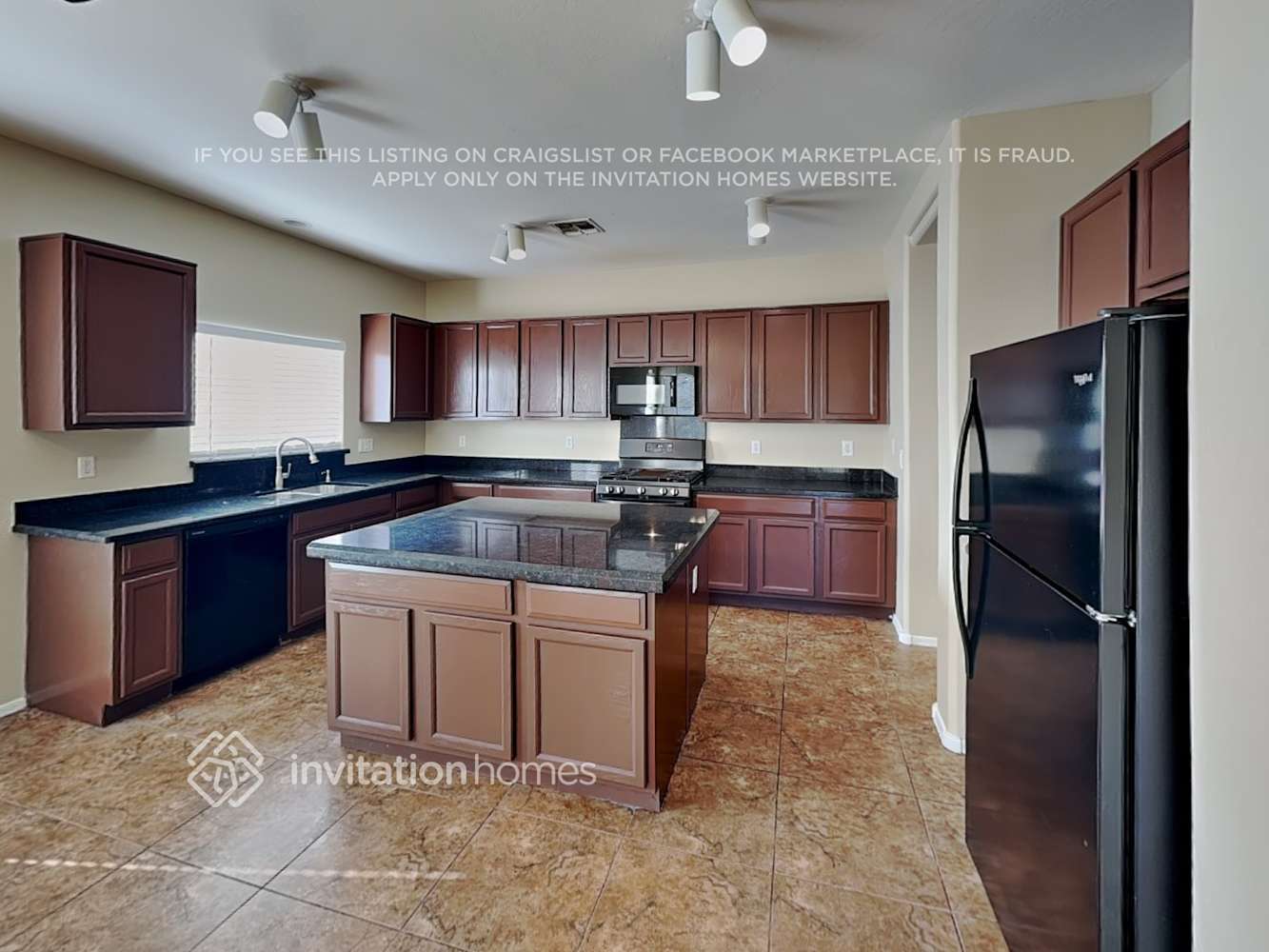 Building Photo - 9315 W Bennet Plaza