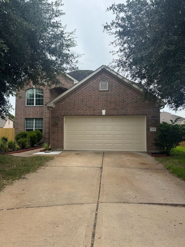Building Photo - 7519 Chathan Glen Ln