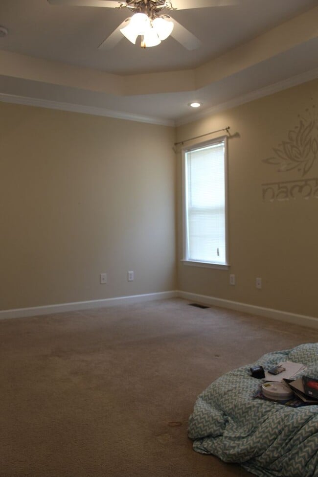 Building Photo - 205 Stillwater Creek Dr