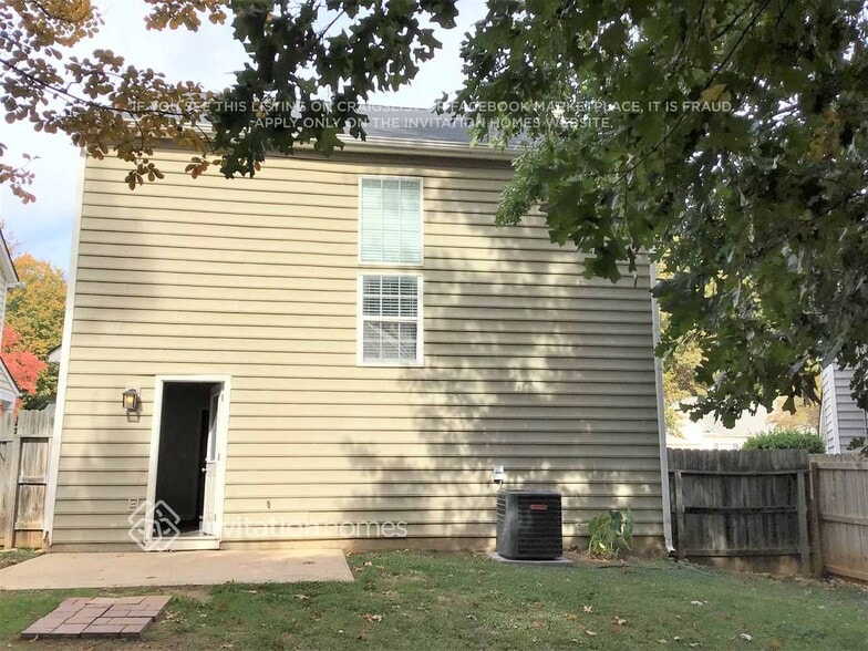 Building Photo - 9216 Darbyshire Pl
