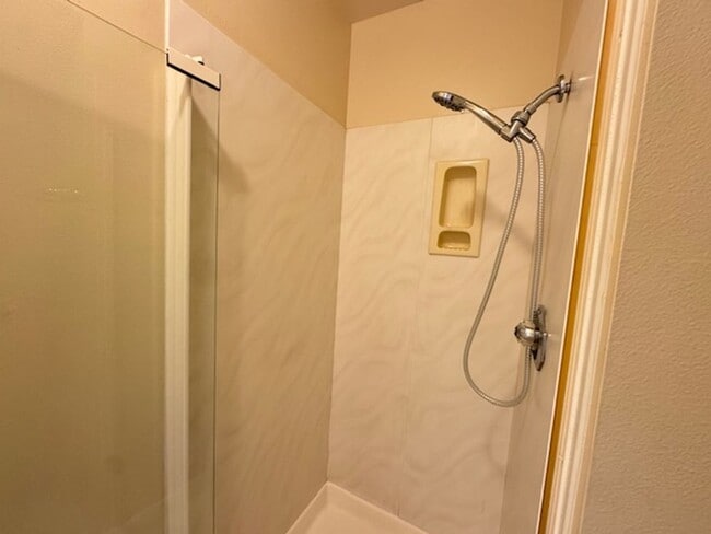Building Photo - Beautiful updated 2 Story condo in Main Chance Estates w/attached 2 car garage!