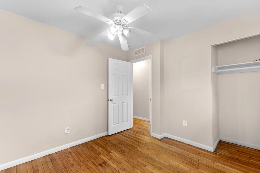 Building Photo - 1532 Harvest Ln