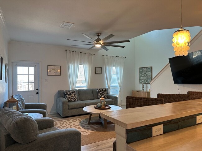 Building Photo - Ready for move in