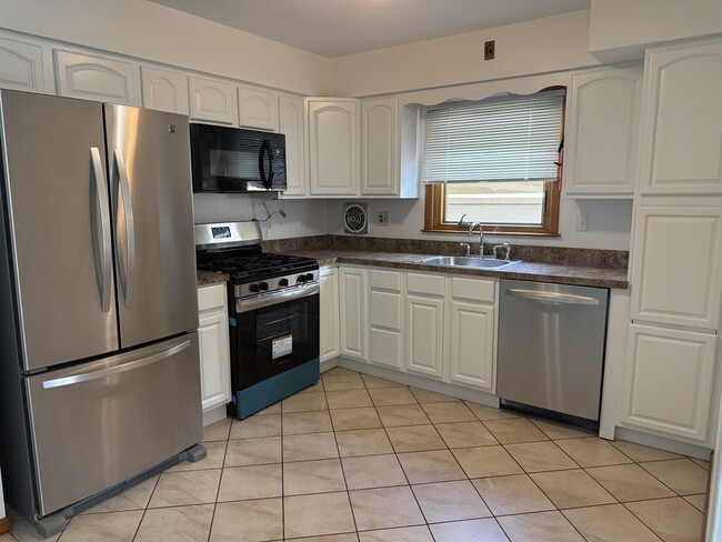 Building Photo - 14 63rd St