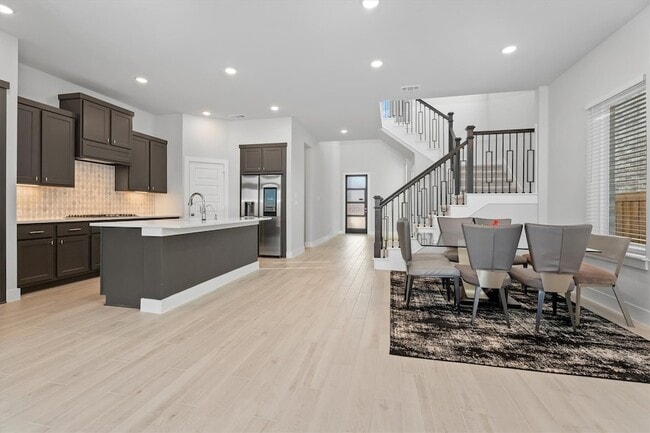 Building Photo - 28182 White Mdw Ln