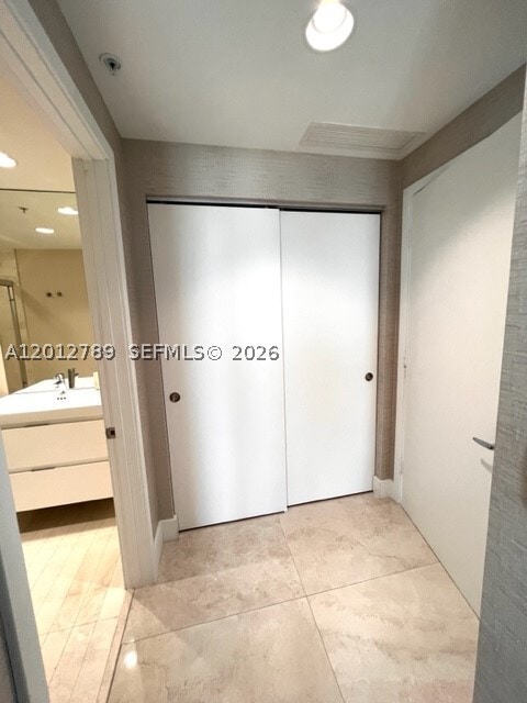 Building Photo - 17111 Biscayne Blvd