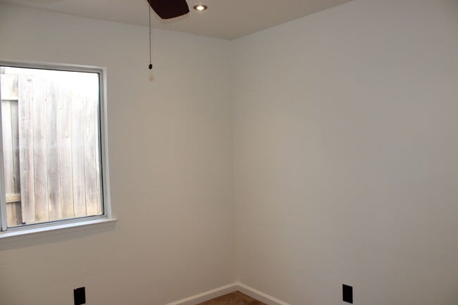 Building Photo - 3412 Leland St