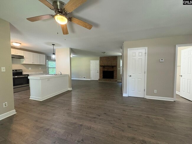 Building Photo - 624 Torwood Dr