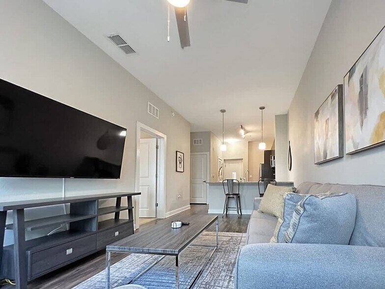 Building Photo - 124 S Morgan St