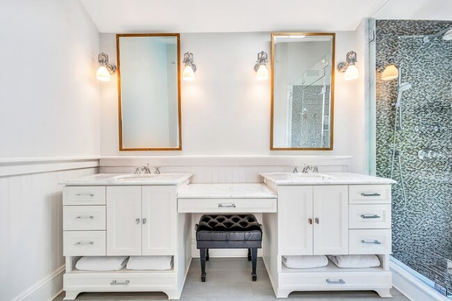 Building Photo - 25 Broidy Ln