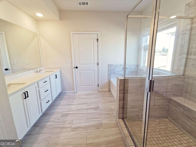 Building Photo - 38 Longhorn Wy