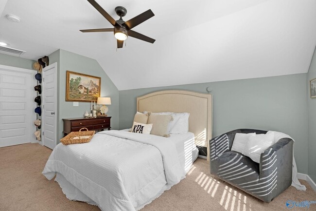 Building Photo - 44 Oak Ridge Pl