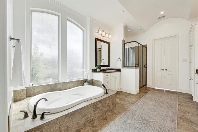 Building Photo - 19003 Cove Manor Dr