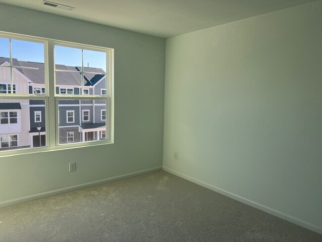 Building Photo - 1456 Jay Rd