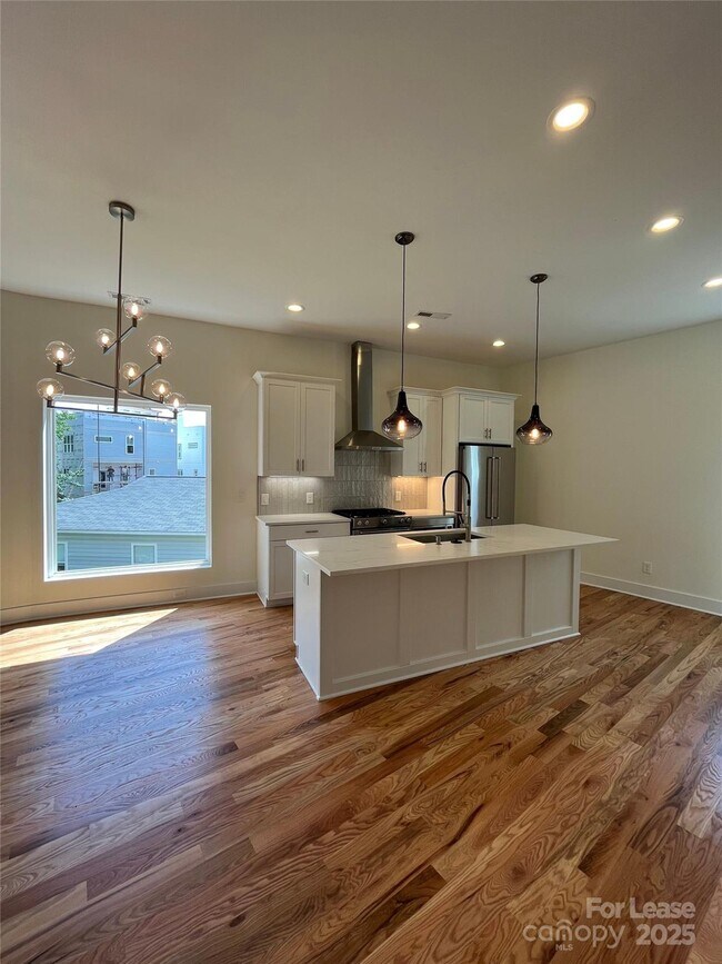 Building Photo - 1608 Julia Maulden Pl