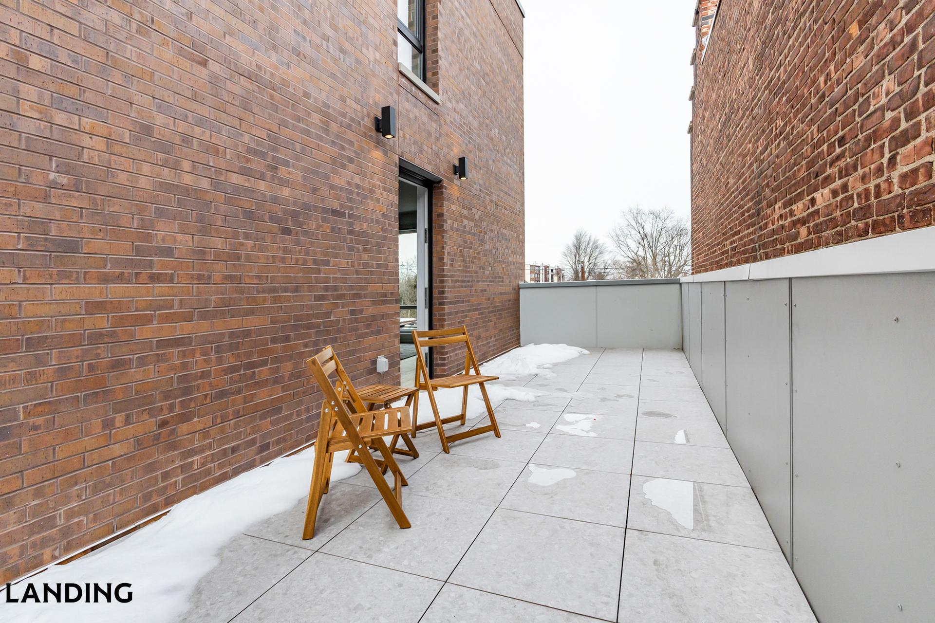 Building Photo - 95 Anderson St