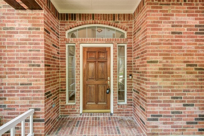 Building Photo - 203 Hazelcrest Dr