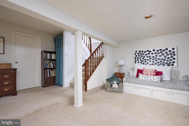 Building Photo - 7705 Fawn Ct