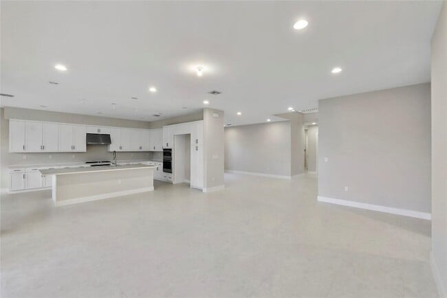 Building Photo - 20119 Pacific Dunes Dr