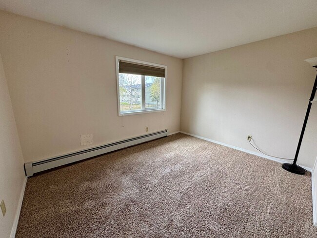 Building Photo - 3345 Mt Vernon Ct