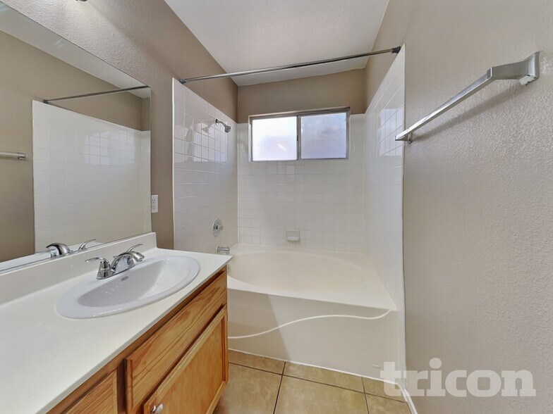 Building Photo - 3688 Copper Cactus Dr