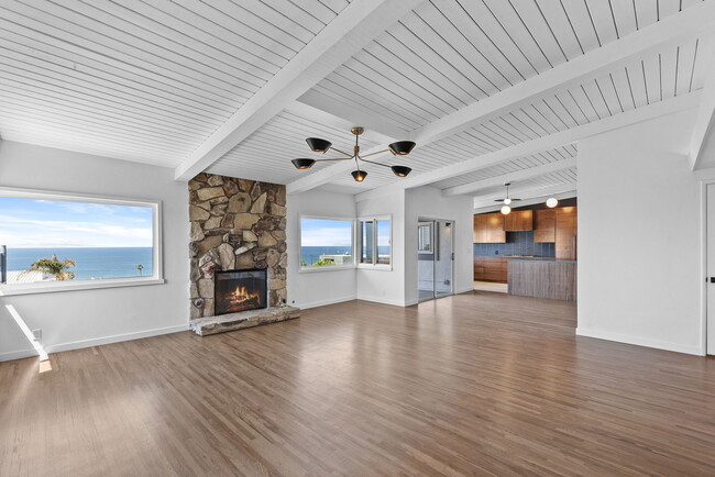 Building Photo - 7512 Rindge Ave