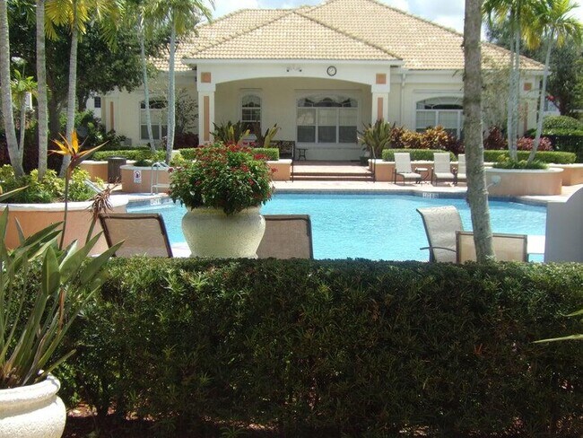 Building Photo - 9849 Baywinds Blvd
