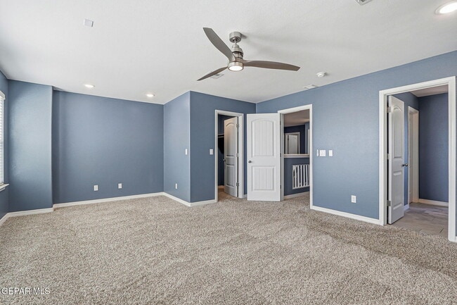 Building Photo - 2300 Sammy Cervantes St