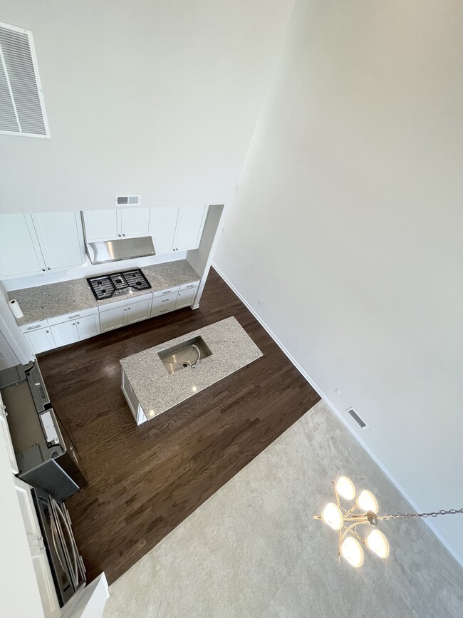 Building Photo - 1104 Whipple Rd