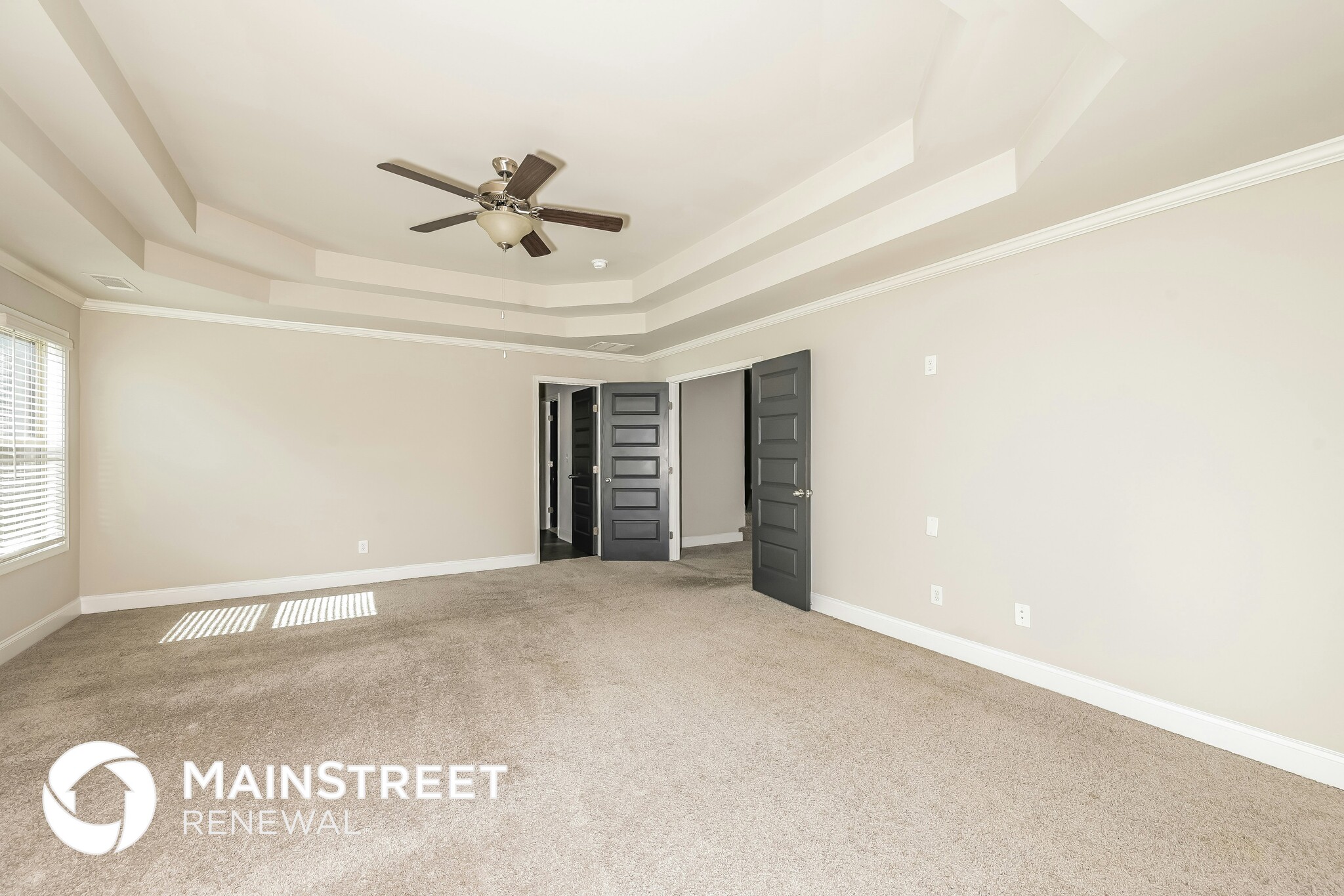 Building Photo - 747 Overlook Gln Dr