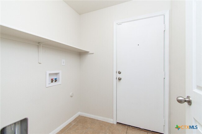 Building Photo - 505 E Orion Dr